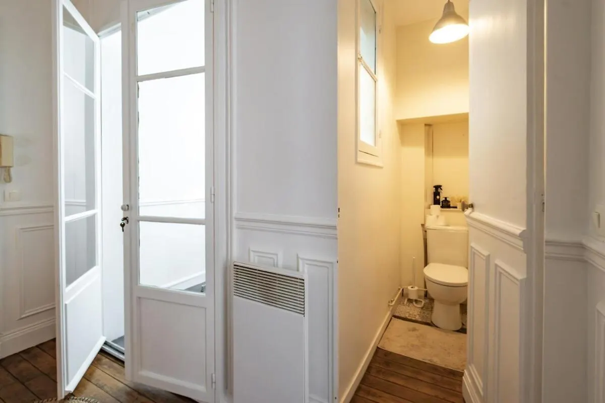 Apt 4 Guests Place Des Victoires Paris