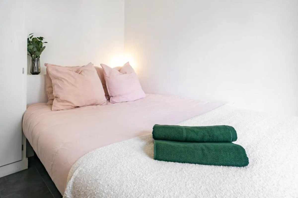 Apartment Apt 4 Guests Place Des Victoires Paris