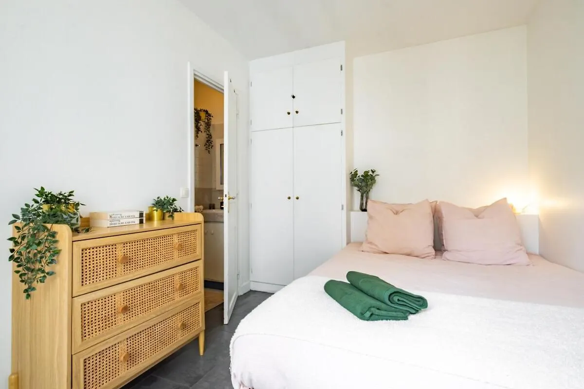 Apartment Apt 4 Guests Place Des Victoires Paris